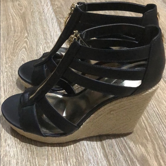 Brand new guess wedges 👠 - Picture 3 of 5